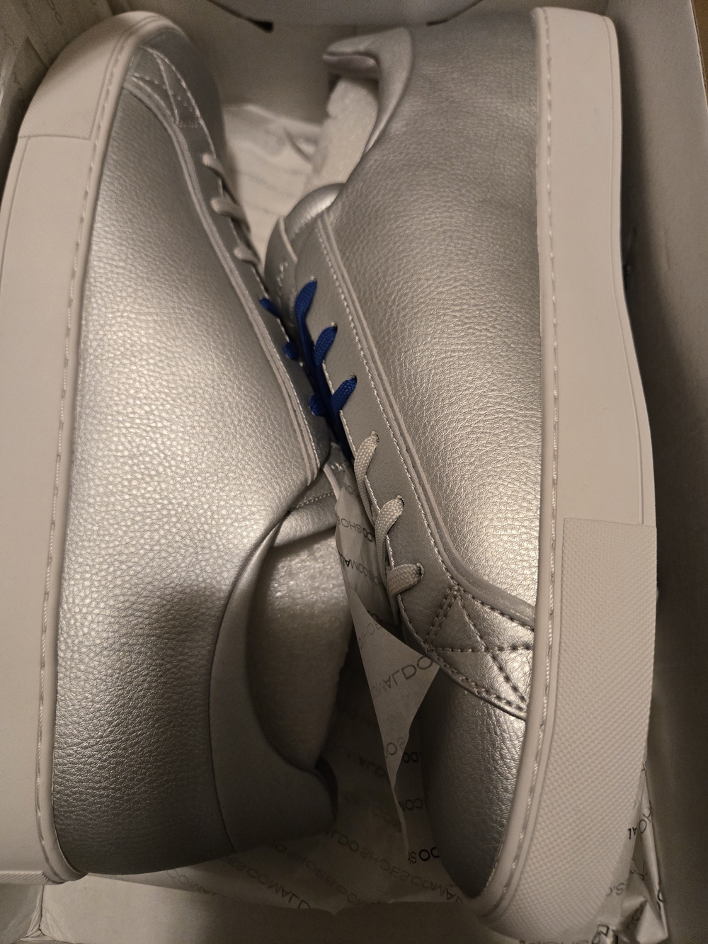 Aldo Silver Metallic Low-Top Sneakers with Blue Lace Detail